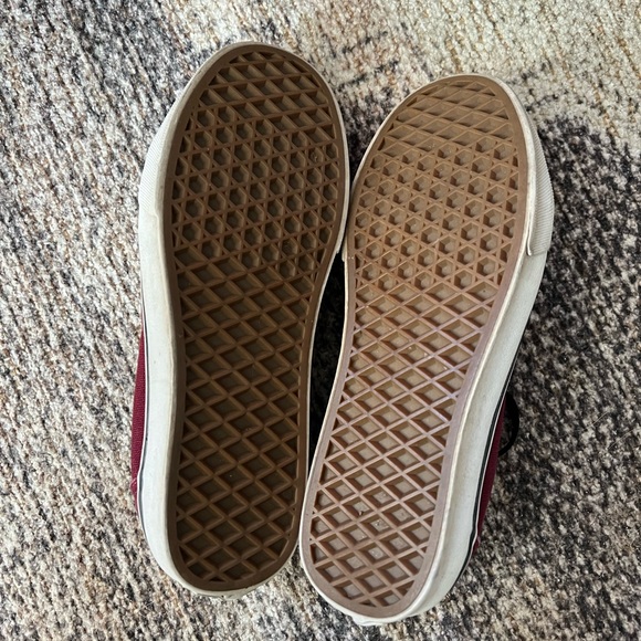 EUC Vans Old Skool Rumba Red with black accent, sz 7 - Picture 8 of 8